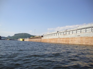 Barge entering Lock & Dam #6